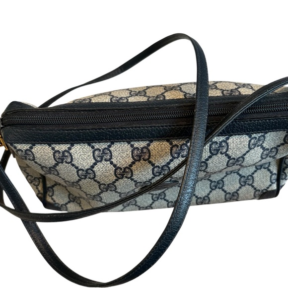 Vintage 80’s Gucci Monogram Navy Crossbody Bag - Picture 7 of 16